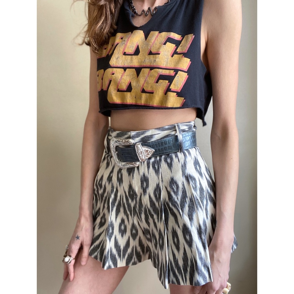Alice and Olivia shorts - Picture 3 of 8
